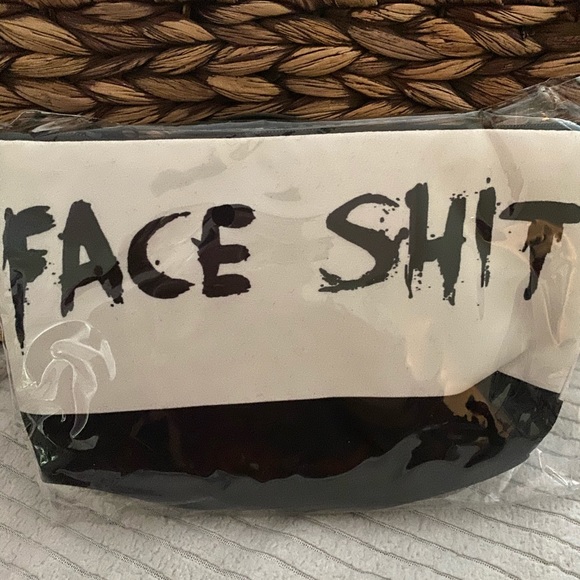 Make up pouches many designs - Picture 8 of 8